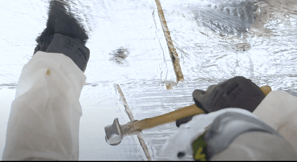 cheville-isolation-plafond-panneau